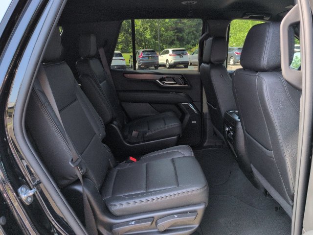 Used 2025 GMC Yukon Denali AWD/4WD image 29