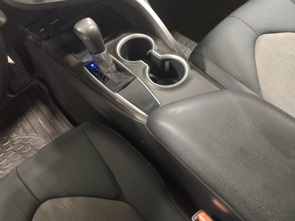 Used 2021 Toyota Camry LE FWD image 26