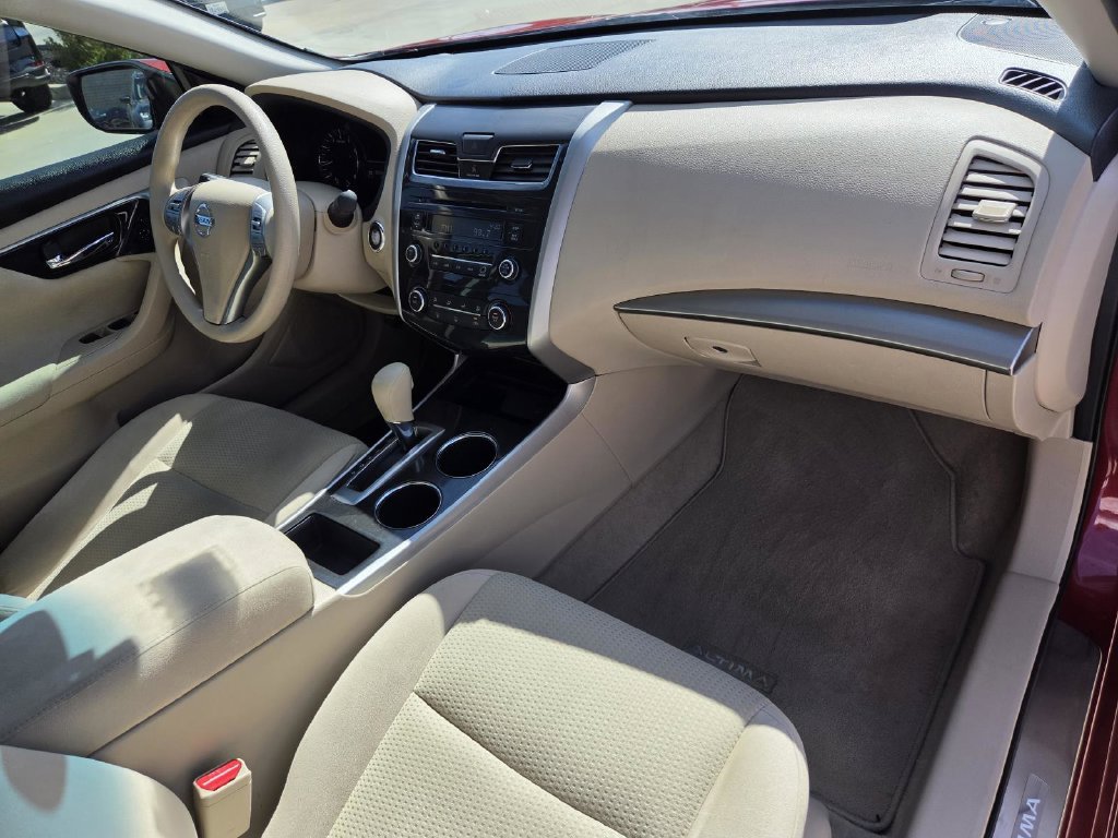 Used 2014 Nissan Altima 2.5 S FWD image 8