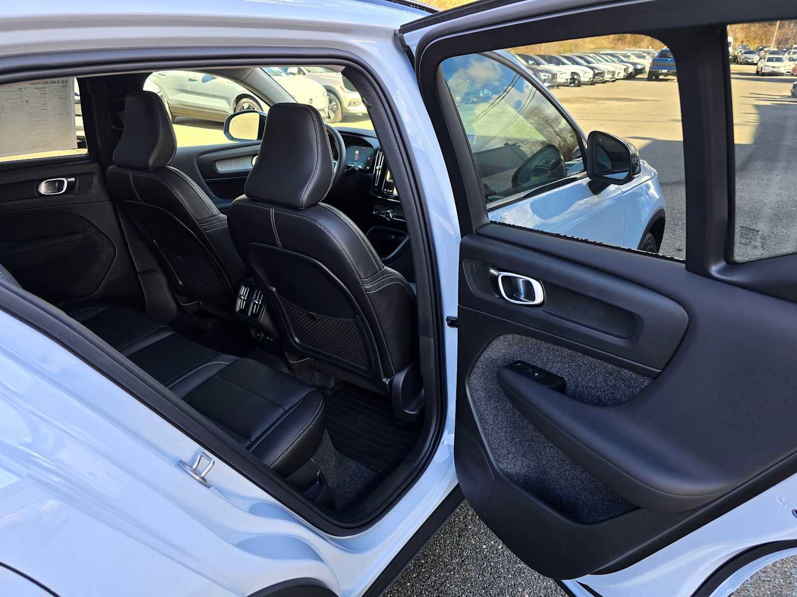 New 2026 Volvo XC40 B5 Plus w/ Protection Package Premier image 13