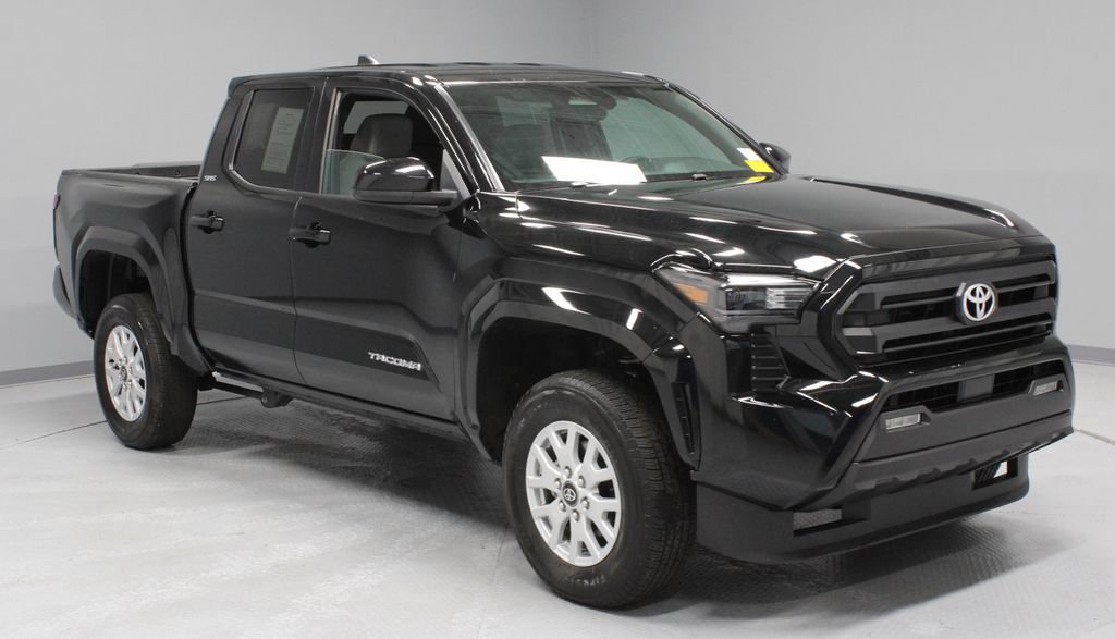 Used 2025 Toyota Tacoma SR5