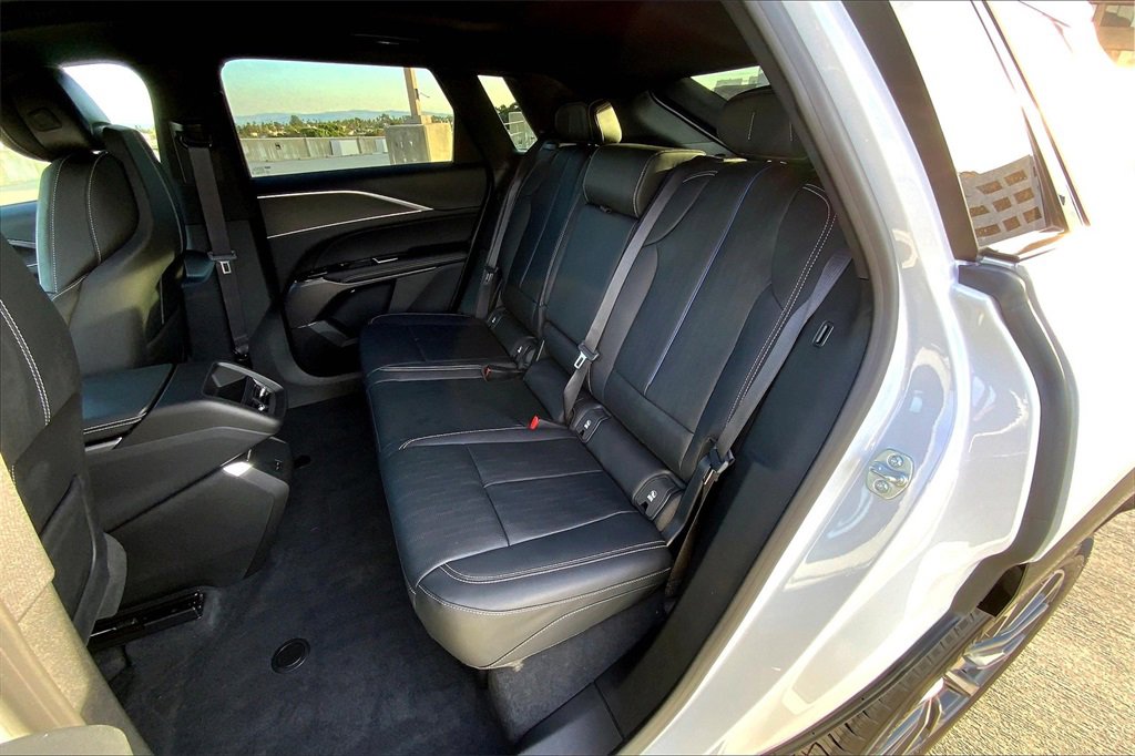 New 2025 Cadillac Lyriq Sport image 29