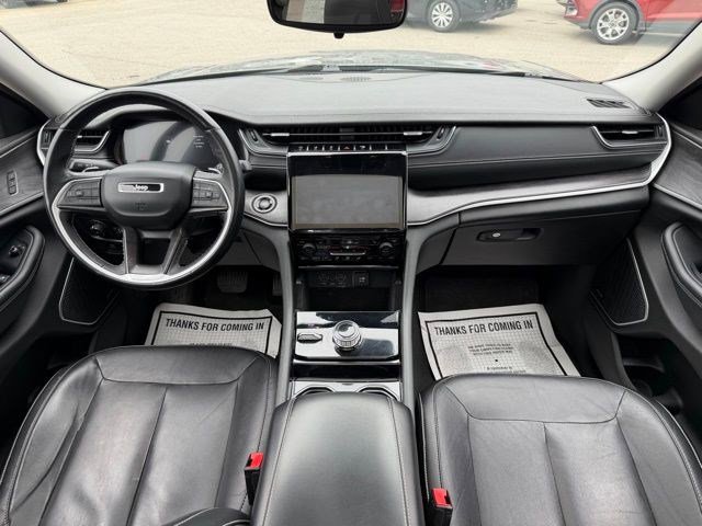 Used 2022 Jeep Grand Cherokee Limited AWD/4WD image 27