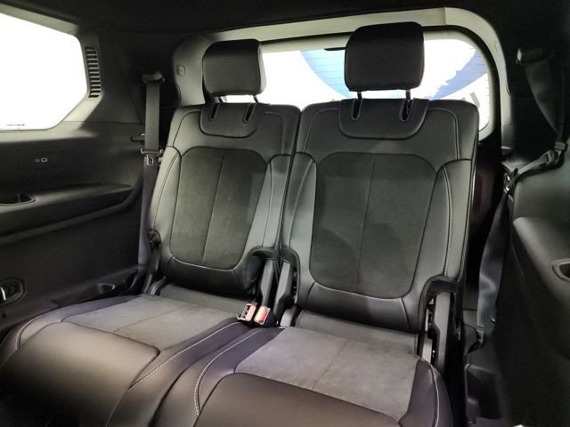 New 2025 Jeep Grand Cherokee L Altitude image 38