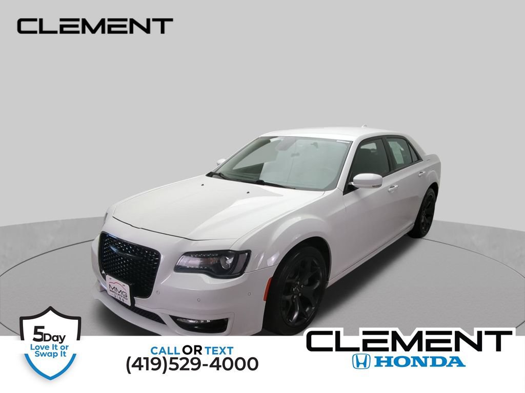 Used 2022 Chrysler 300 Touring L