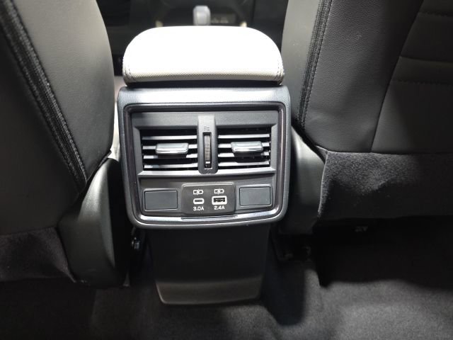 Used 2025 Subaru Forester Limited image 30