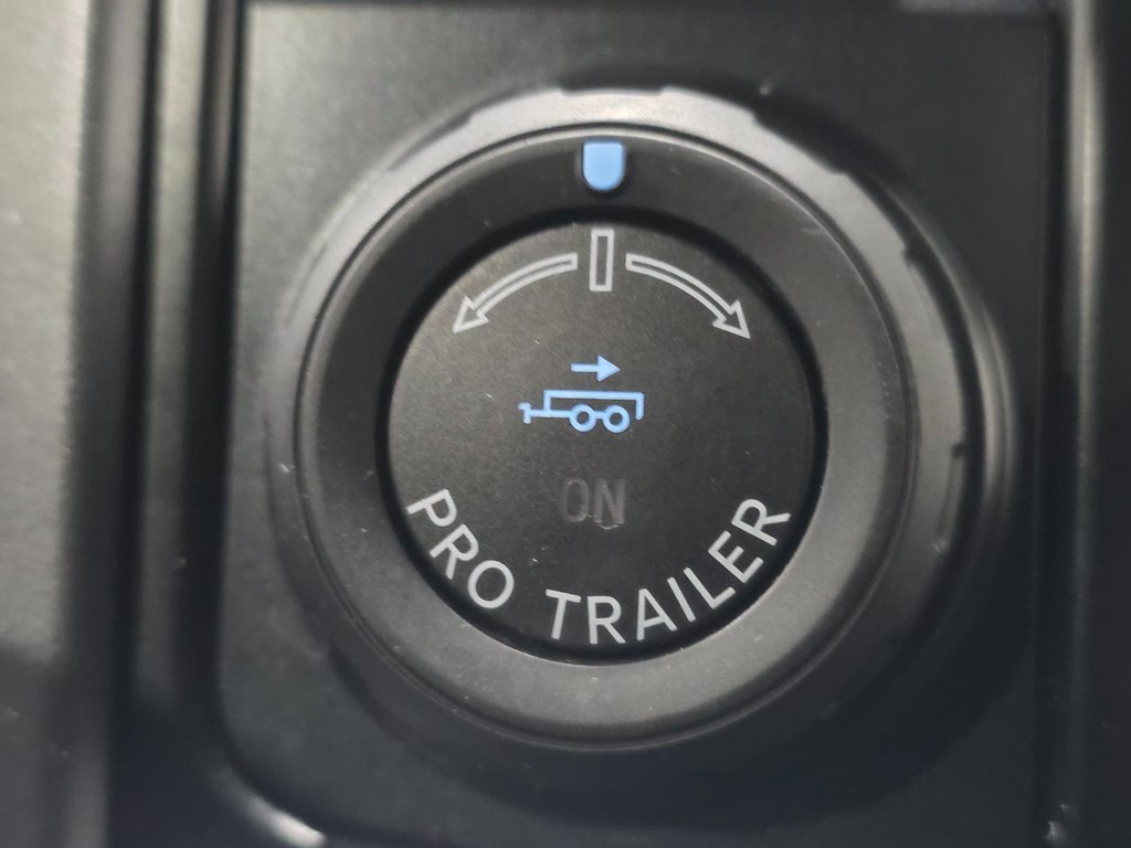 Used 2021 Ford F150 Lariat w/ Equipment Group 502A High image 33