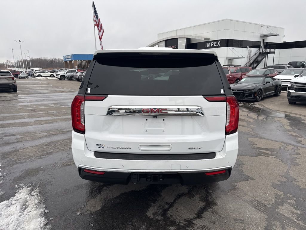 Used 2022 GMC Yukon XL SLT w/ SLT Luxury Package RWD image 4