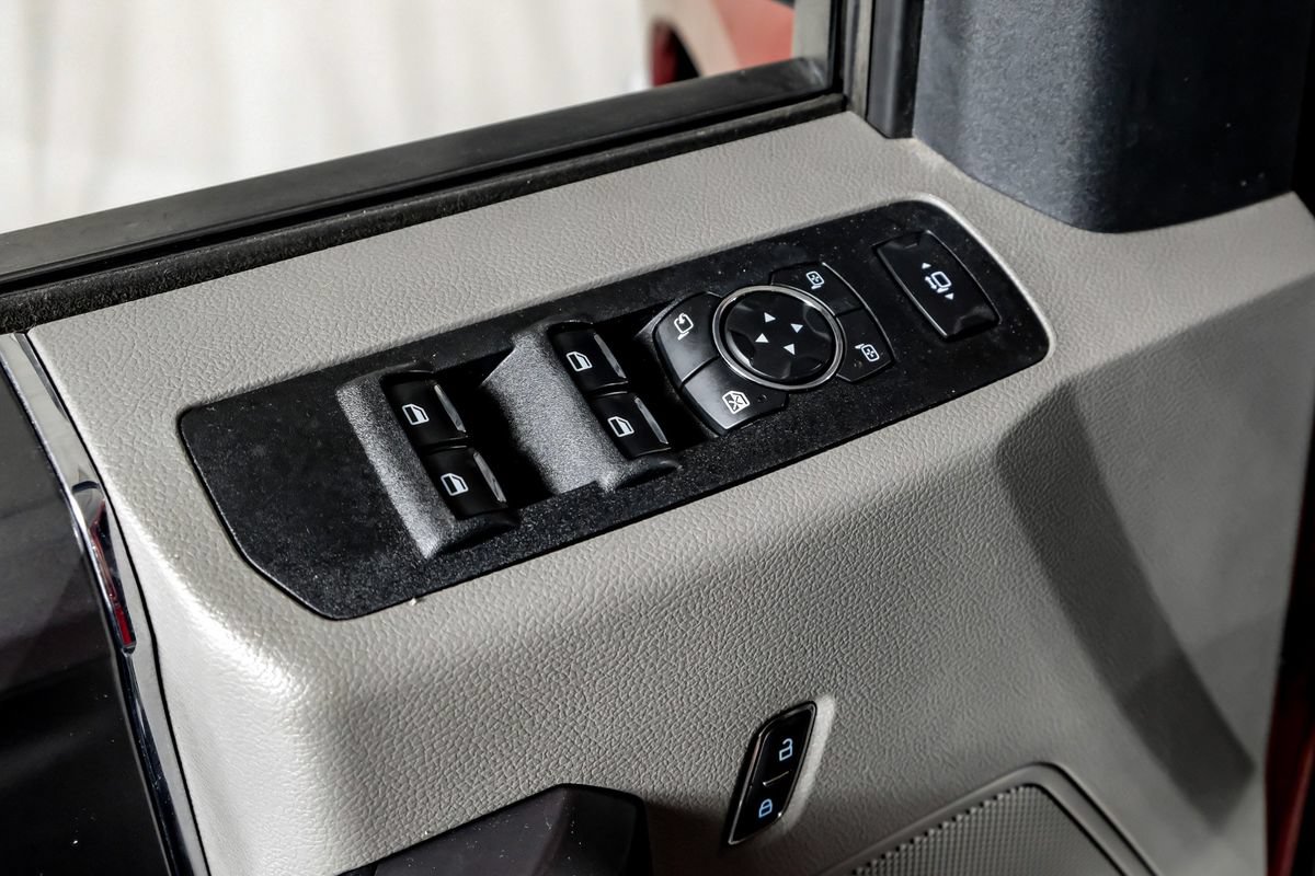 Used 2019 Ford F250 XLT w/ XLT Premium Package AWD/4WD image 34