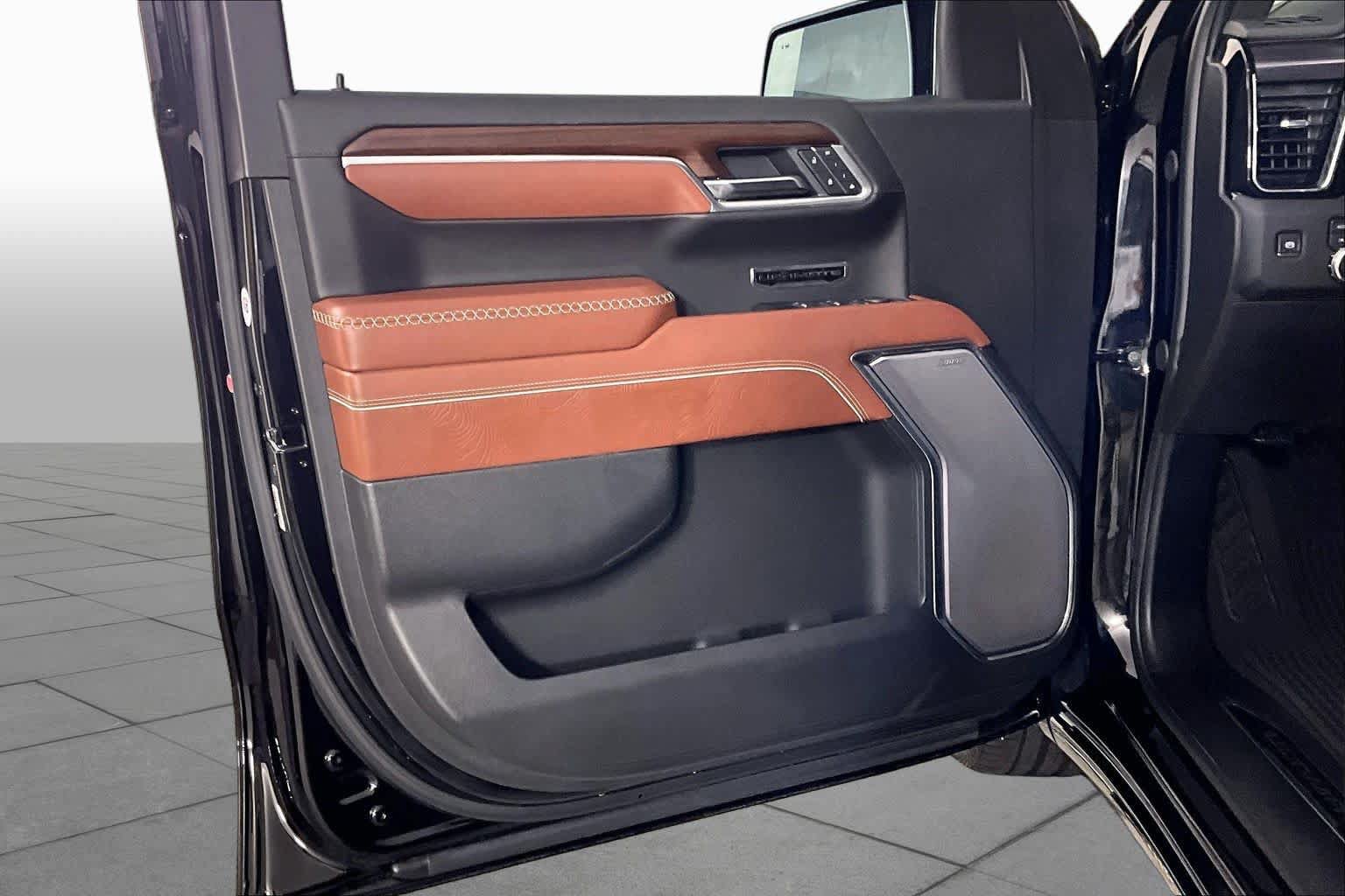 Certified 2025 GMC Sierra 1500 Denali Ultimate AWD/4WD image 58