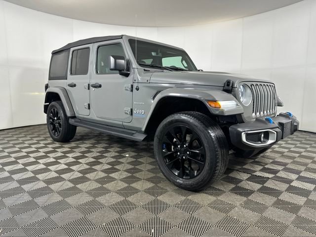 Used 2023 Jeep Wrangler Unlimited Sahara image 2