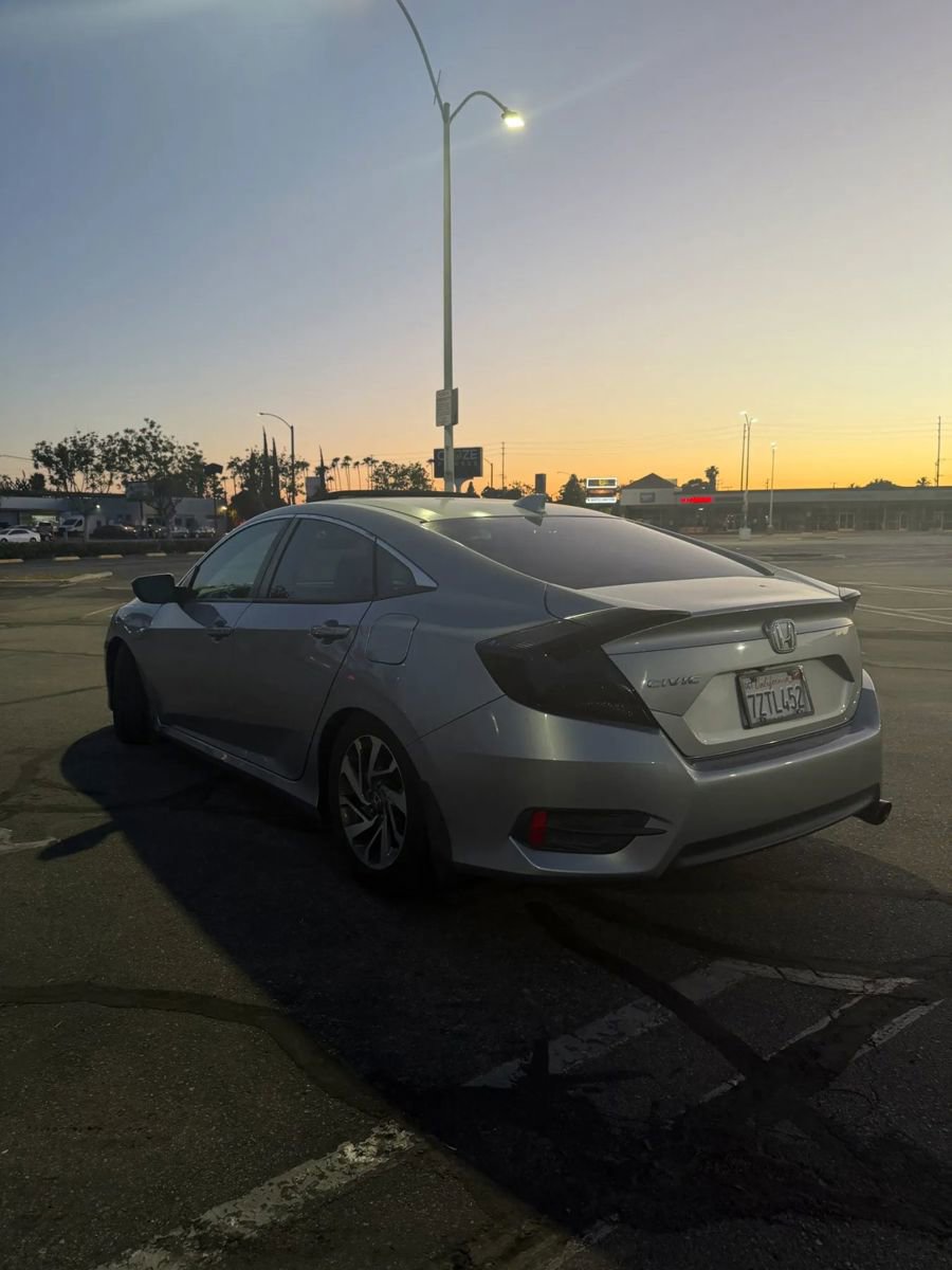 Used 2017 Honda Civic EX image 6