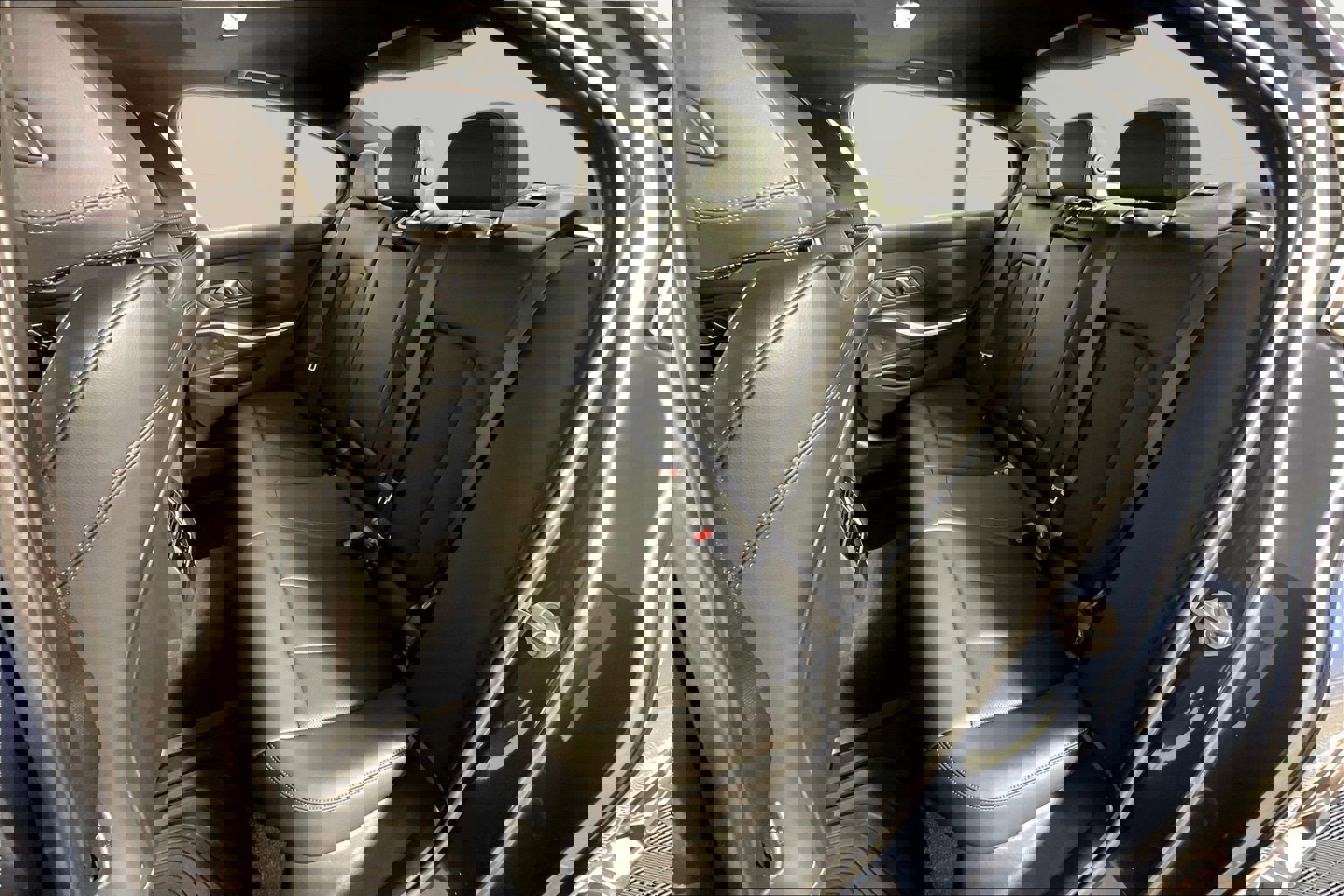 Certified 2025 BMW 330i xDrive Sedan w/ Premium Package image 26