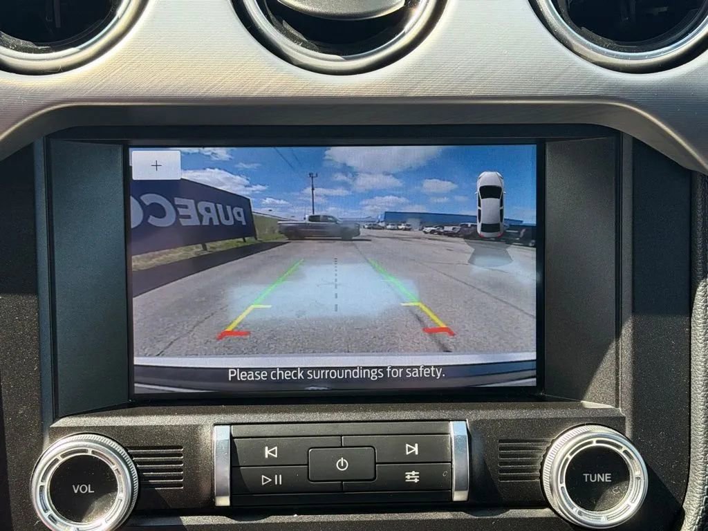 Used 2022 Ford Mustang Premium image 10