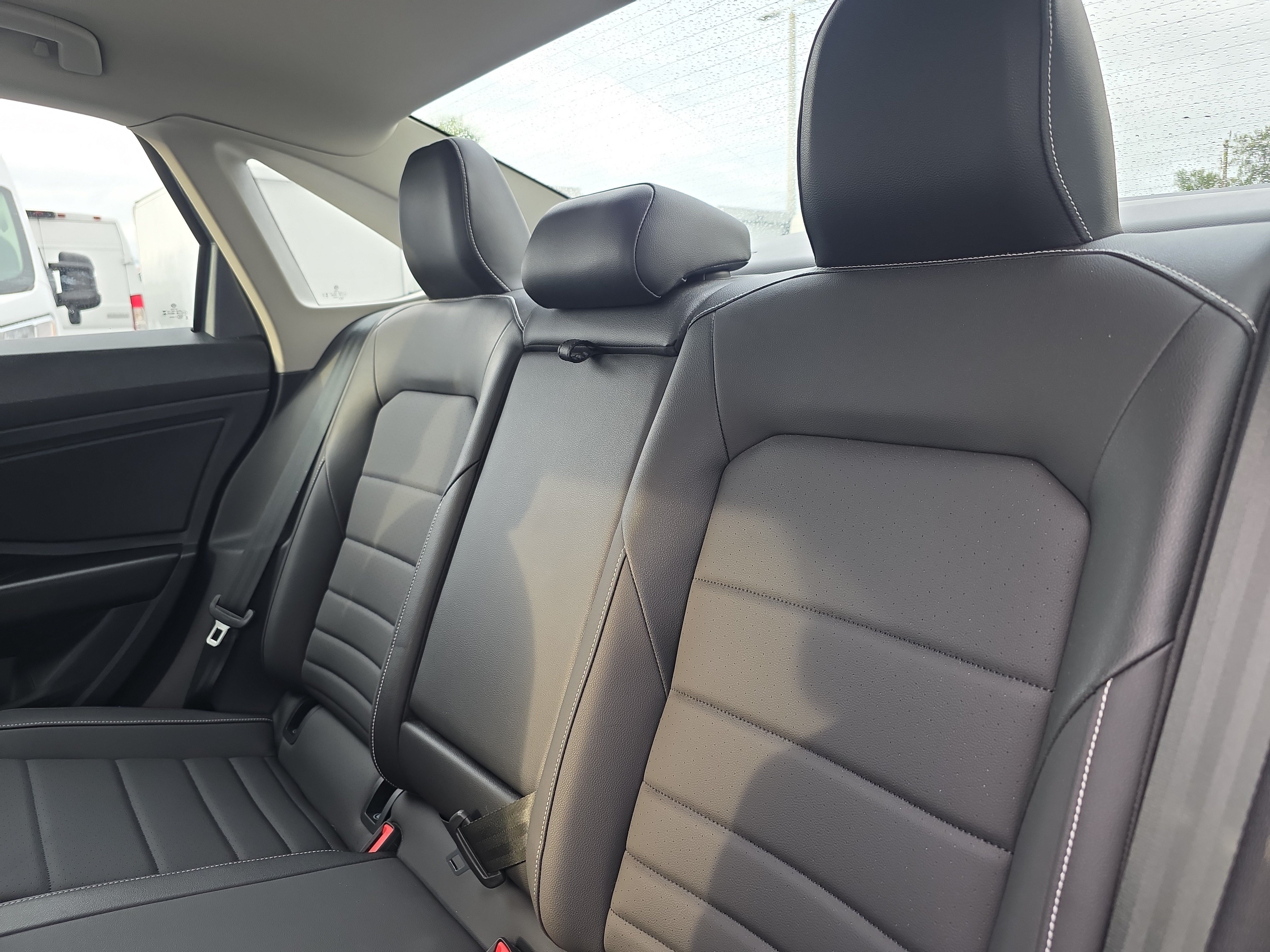 Used 2024 Volkswagen Jetta SE FWD image 17