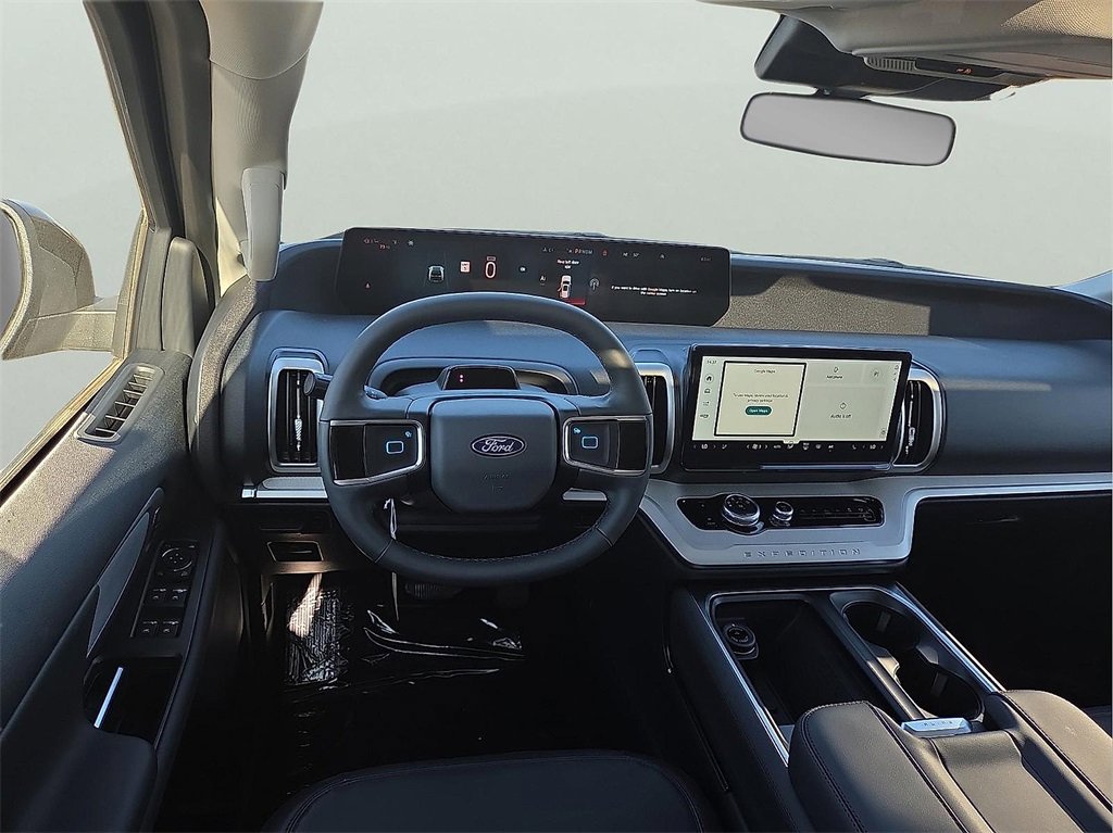 New 2025 Ford Expedition Active image 11