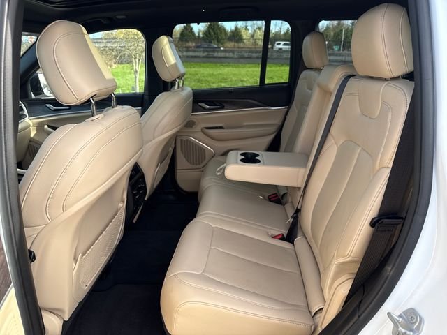 Used 2023 Jeep Grand Cherokee 4WD 4xe w/ Luxury Tech Group II image 19
