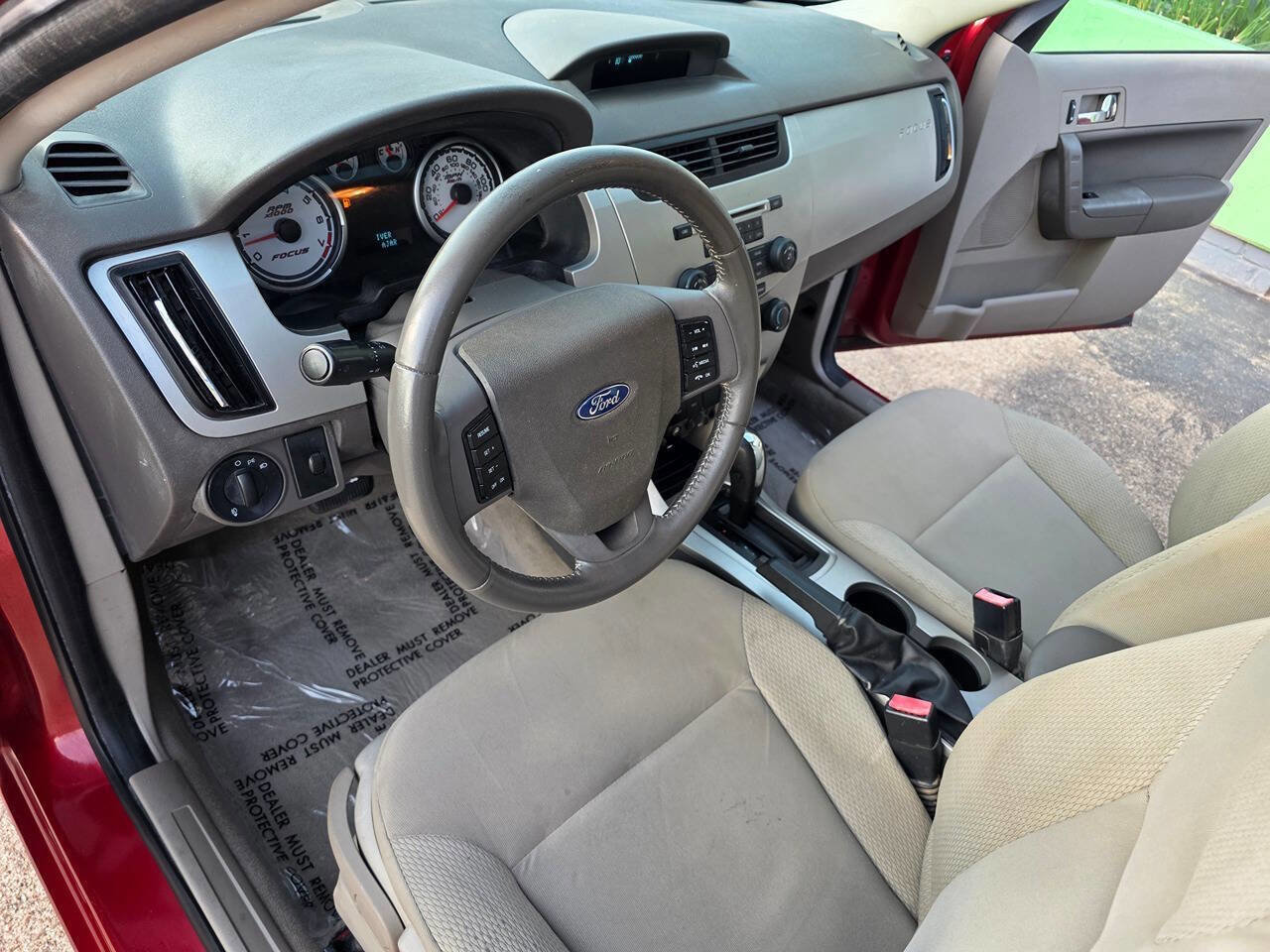 Used 2009 Ford Focus SES image 16