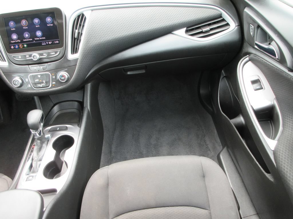Used 2023 Chevrolet Malibu LS FWD image 14