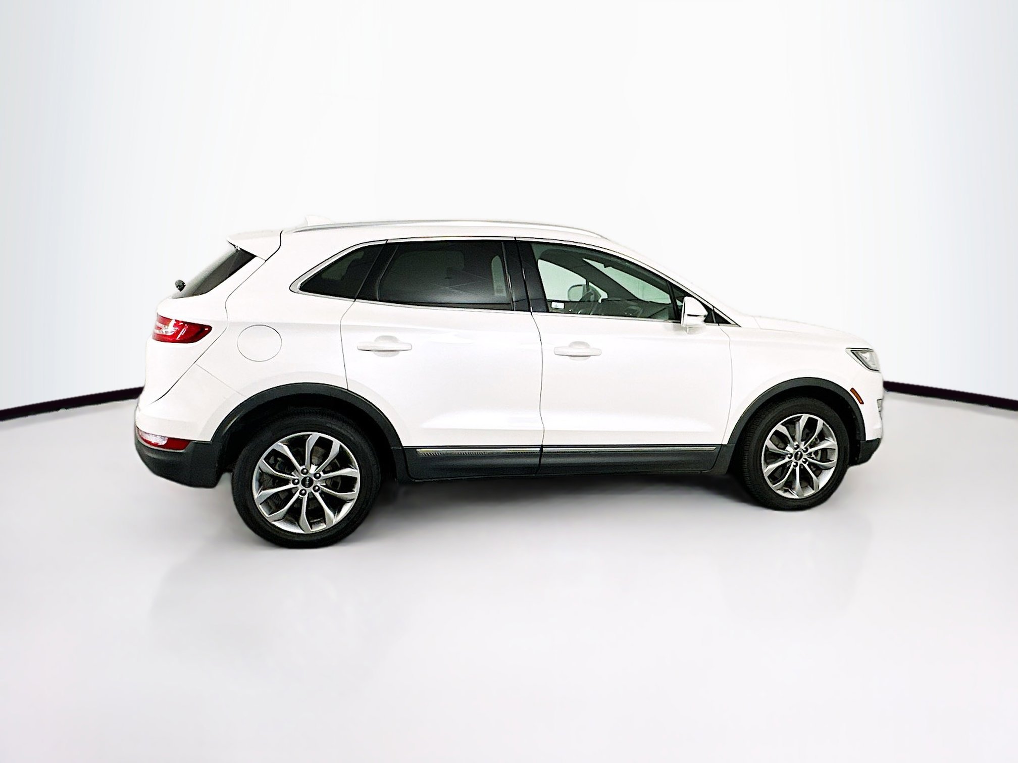Used 2017 Lincoln MKC Select w/ Select Plus Package image 10