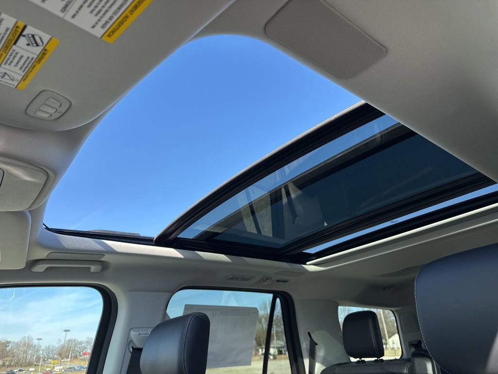 New 2025 Ford Expedition Platinum w/ Driver's Package image 8