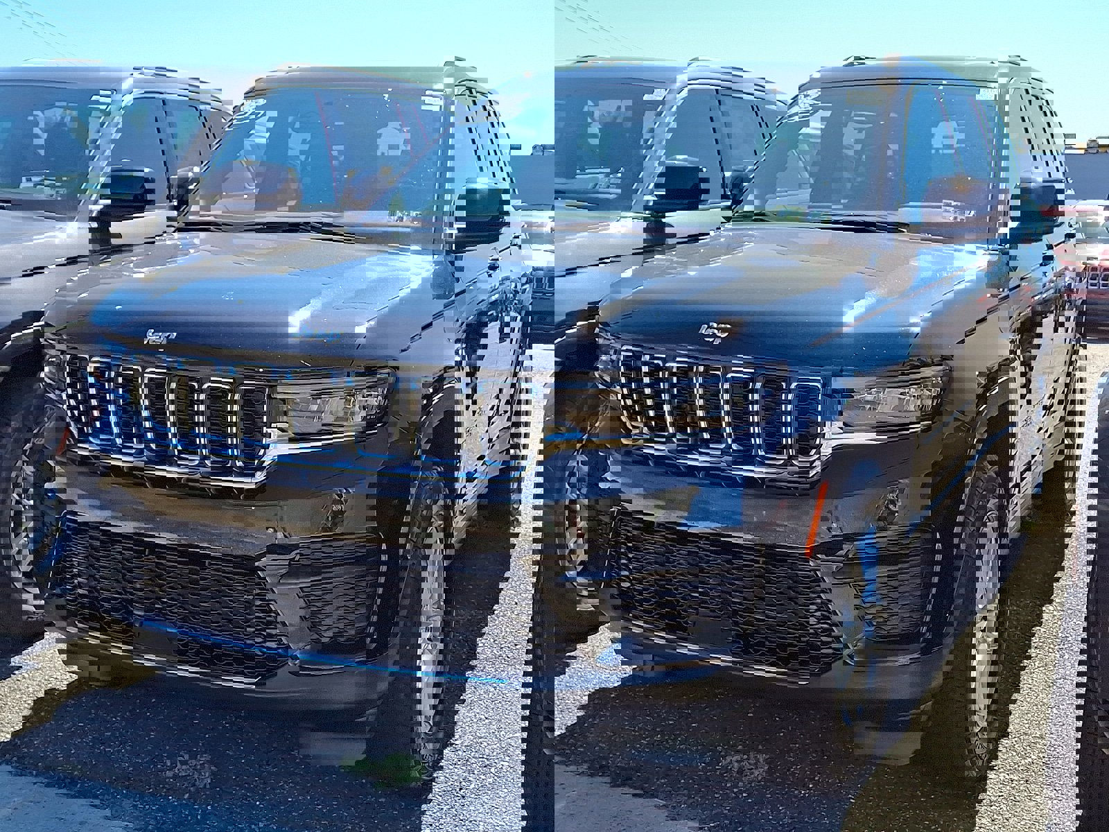 New 2025 Jeep Grand Cherokee Laredo X image 2