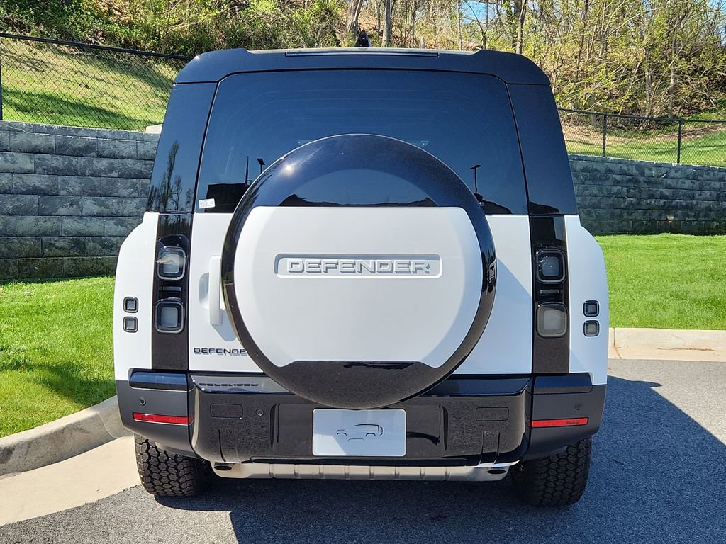 New 2026 Land Rover Defender 130 S image 7