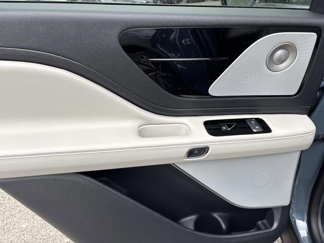 New 2026 Lincoln Aviator Reserve image 17