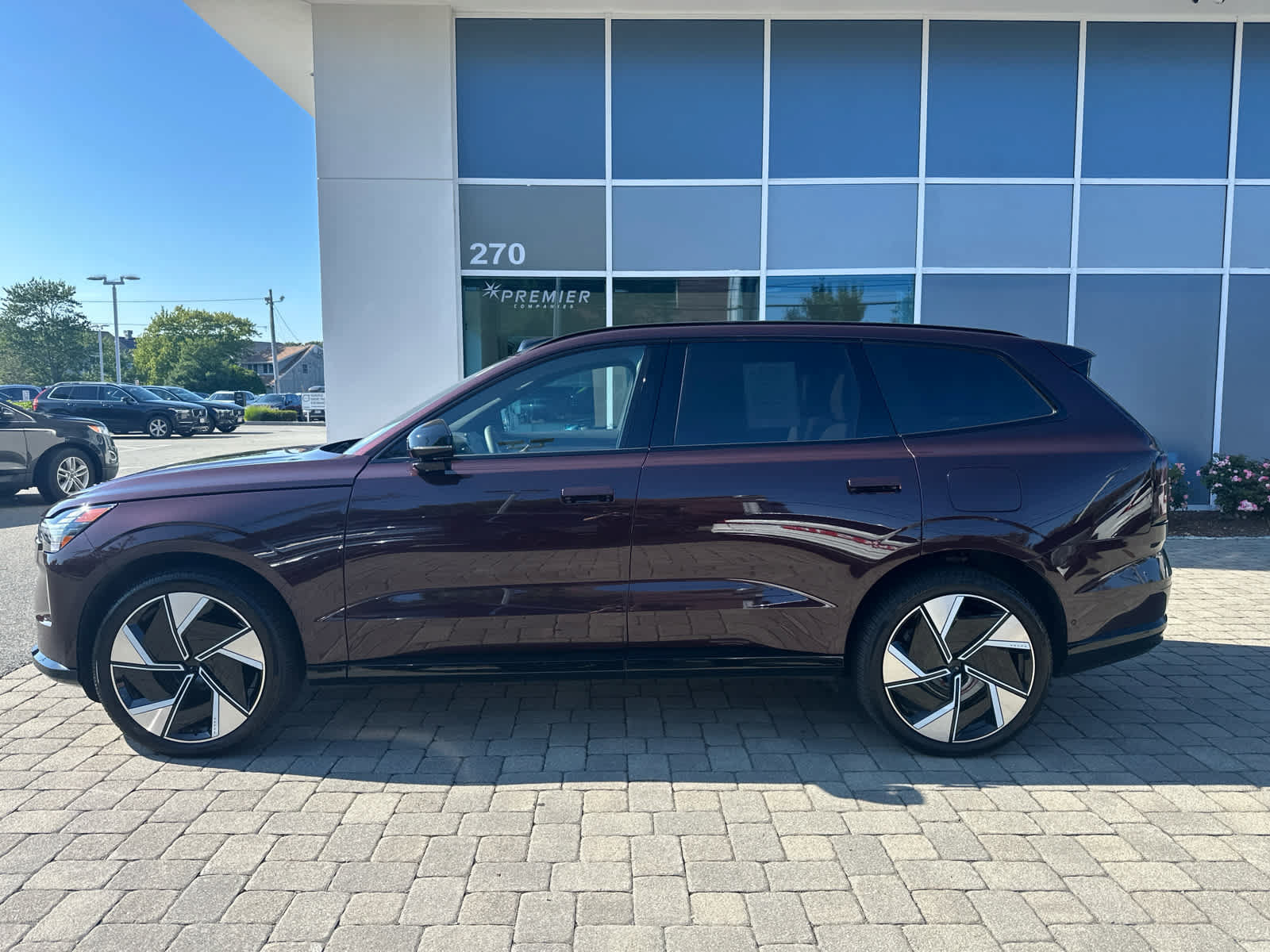 Used 2025 Volvo EX90 Ultra AWD/4WD image 3