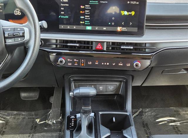 Used 2025 Kia K5 LXS image 15