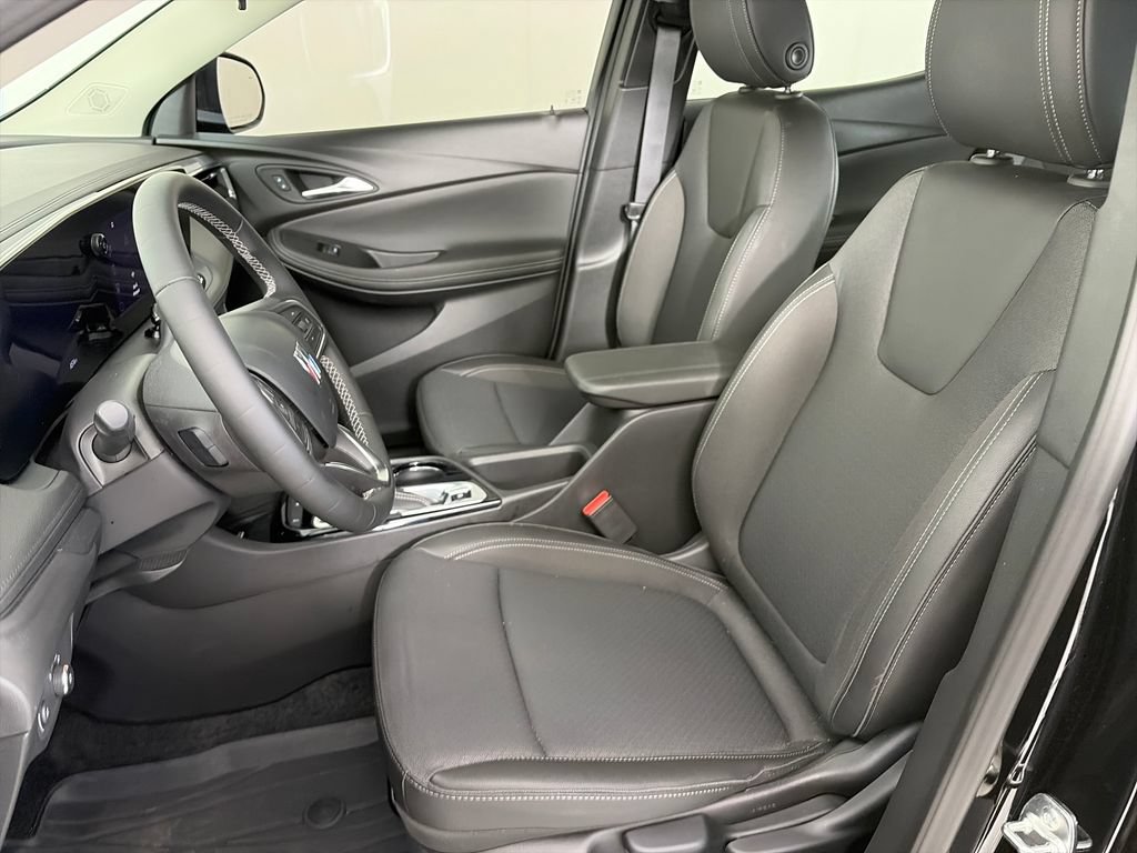 Used 2025 Buick Encore GX Preferred w/ Advanced Technology Package FWD image 11