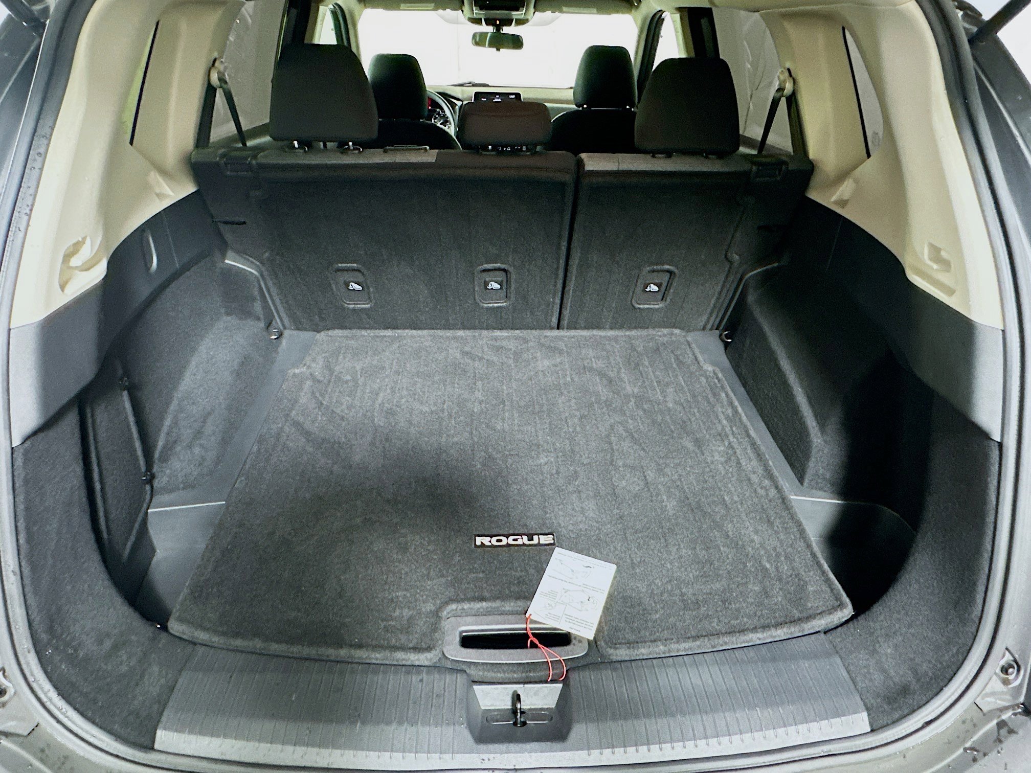 Used 2023 Nissan Rogue SV image 27