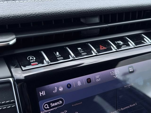 Used 2025 Jeep Grand Cherokee Limited AWD/4WD image 41