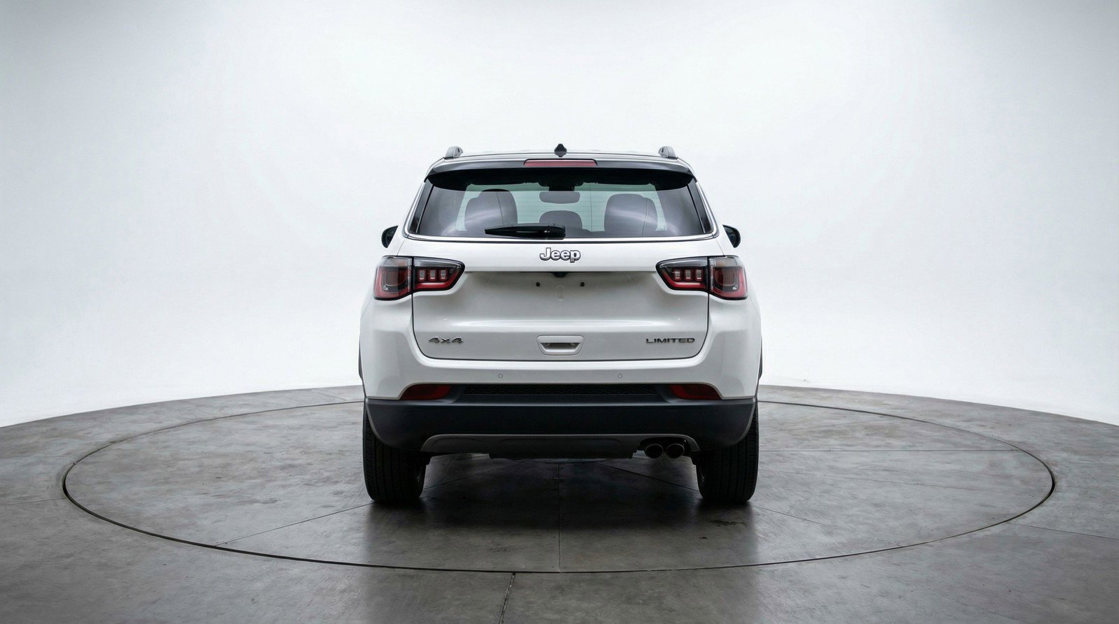 Used 2025 Jeep Compass Limited image 7