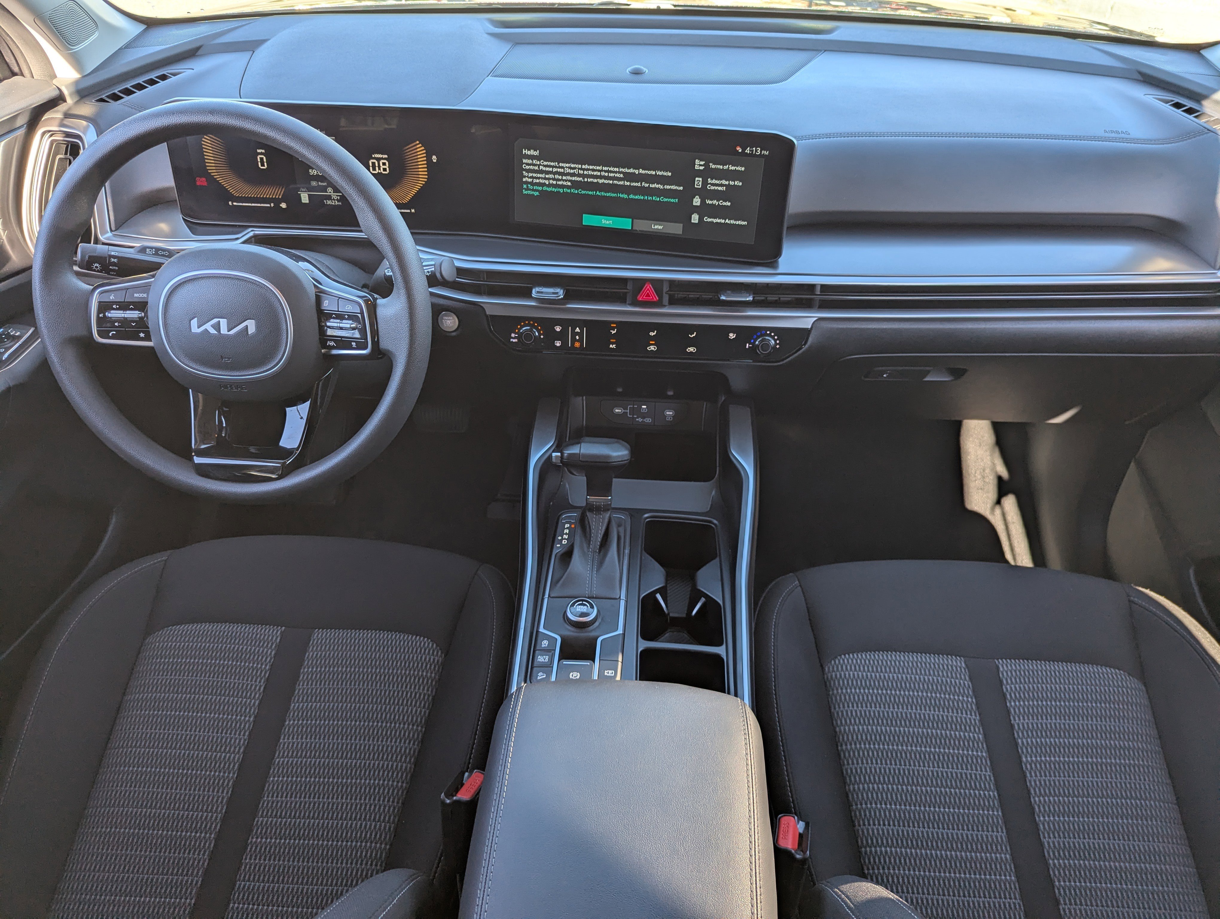 Certified 2025 Kia Sorento LX image 12