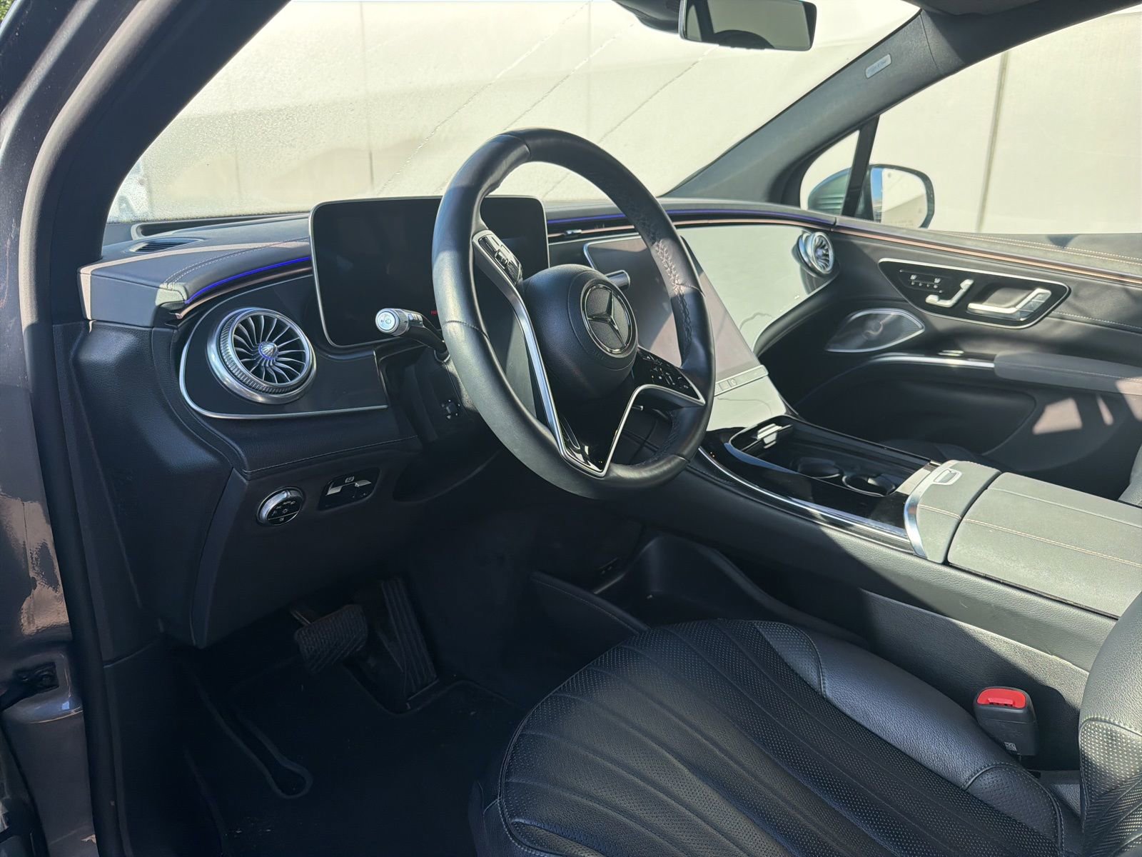 Used 2023 Mercedes-Benz EQS 450+ 4MATIC SUV w/ Exclusive Trim Package image 9