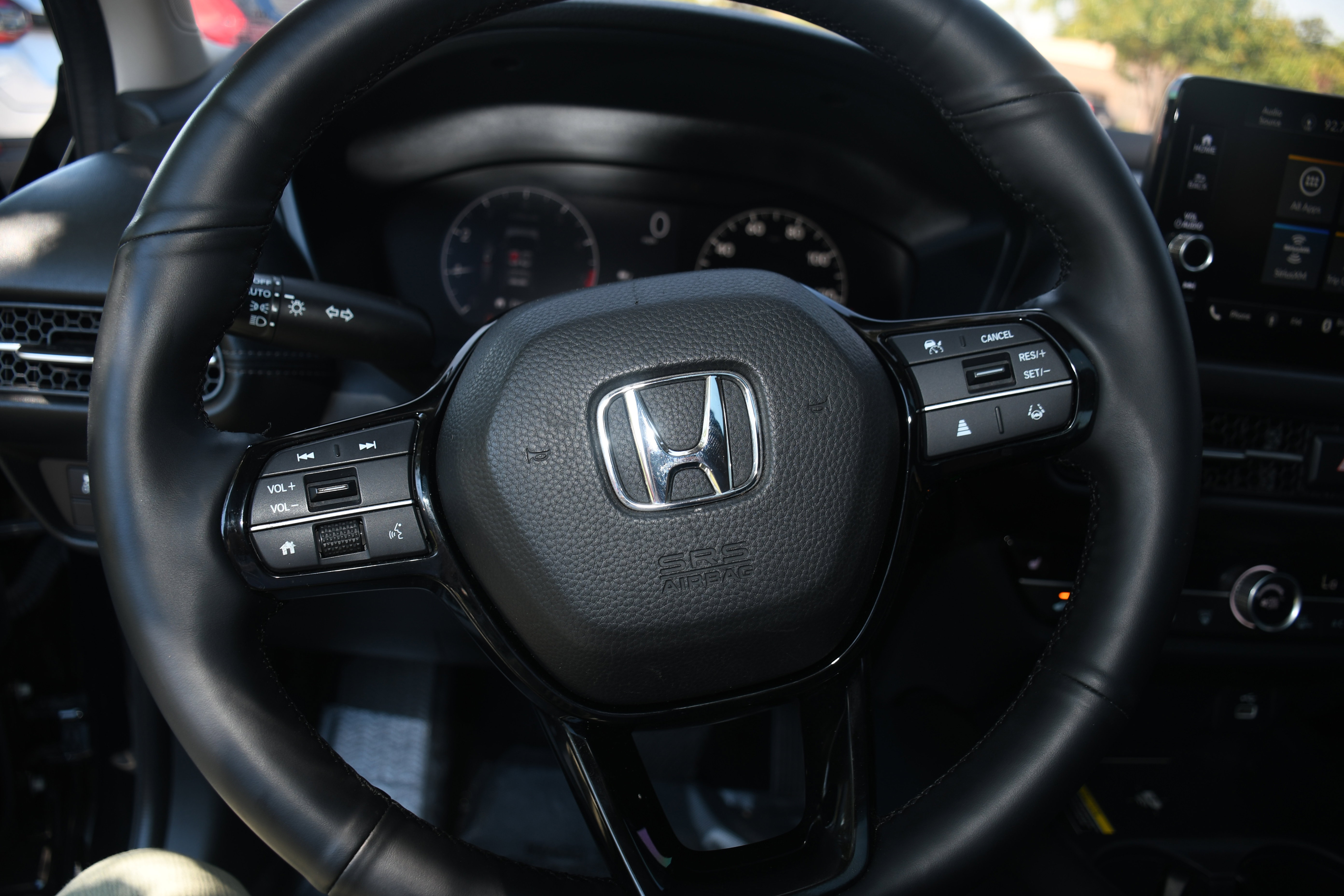 Used 2023 Honda HR-V EX-L image 13