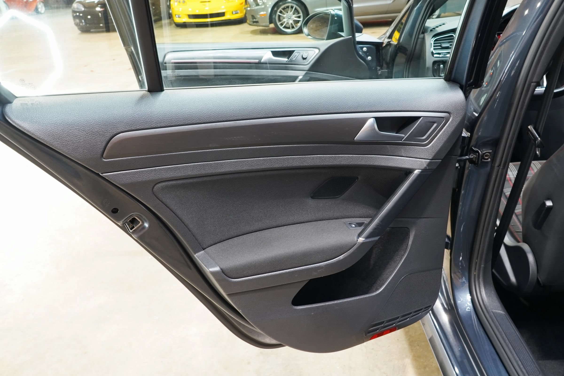 Used 2019 Volkswagen GTI S w/ Driver Assistance Package FWD image 28