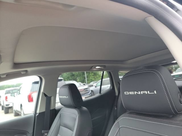 Certified 2024 GMC Terrain Denali w/ Denali Premium Package AWD/4WD image 10