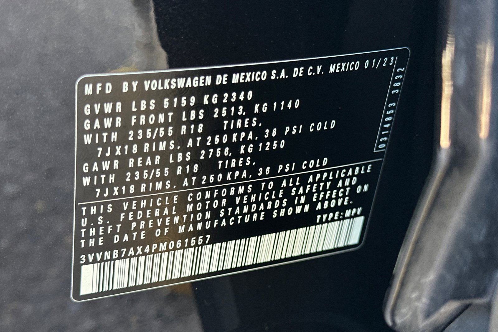 Used 2023 Volkswagen Tiguan SE w/ Panoramic Sunroof Package image 29