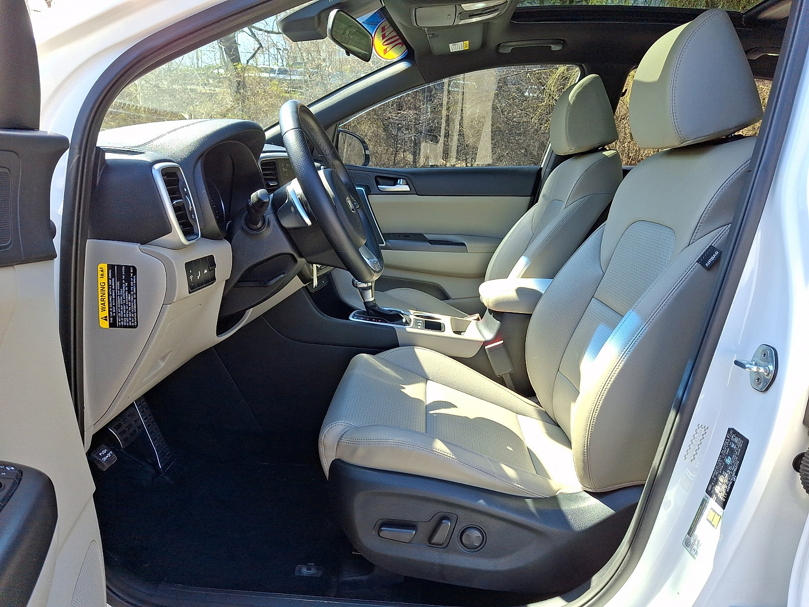 Used 2022 Kia Sportage Nightfall Edition image 15