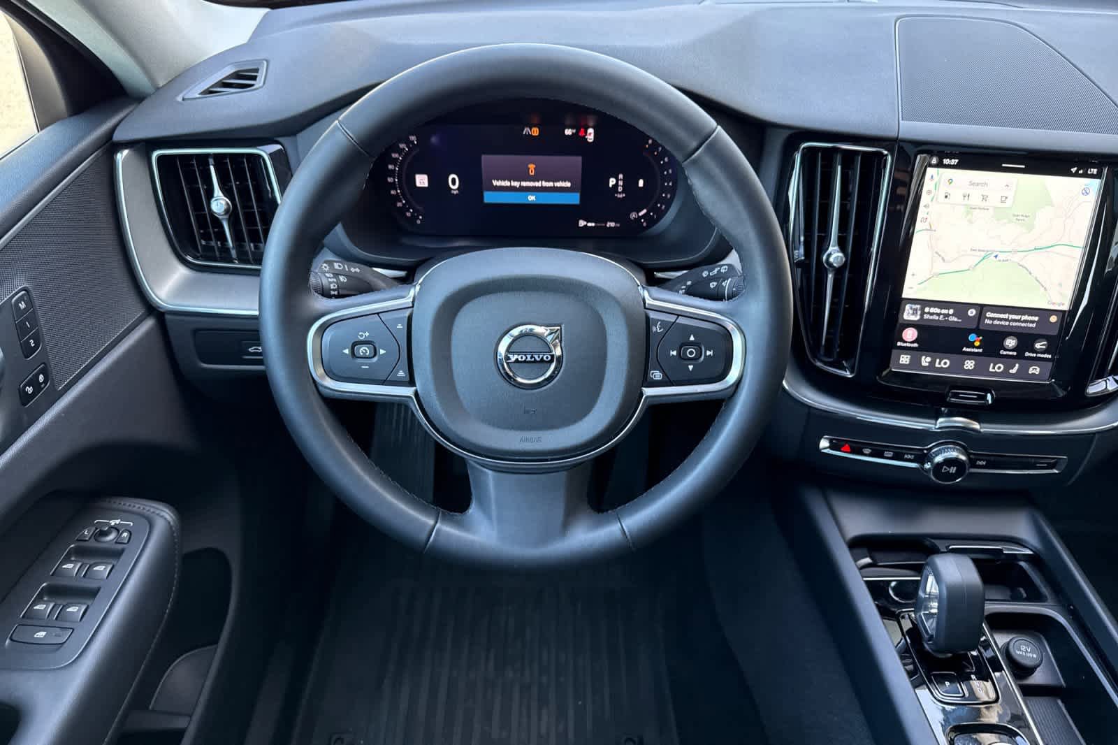 Used 2024 Volvo XC60 B5 Core AWD/4WD image 15