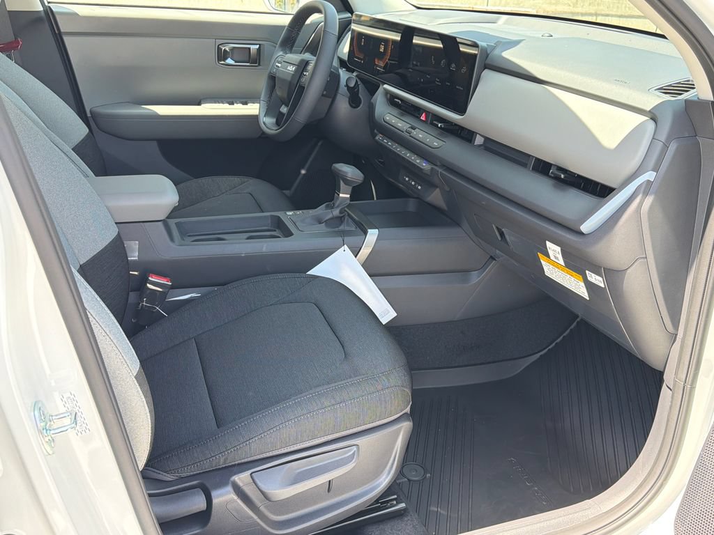 New 2027 Kia Seltos LX FWD image 10