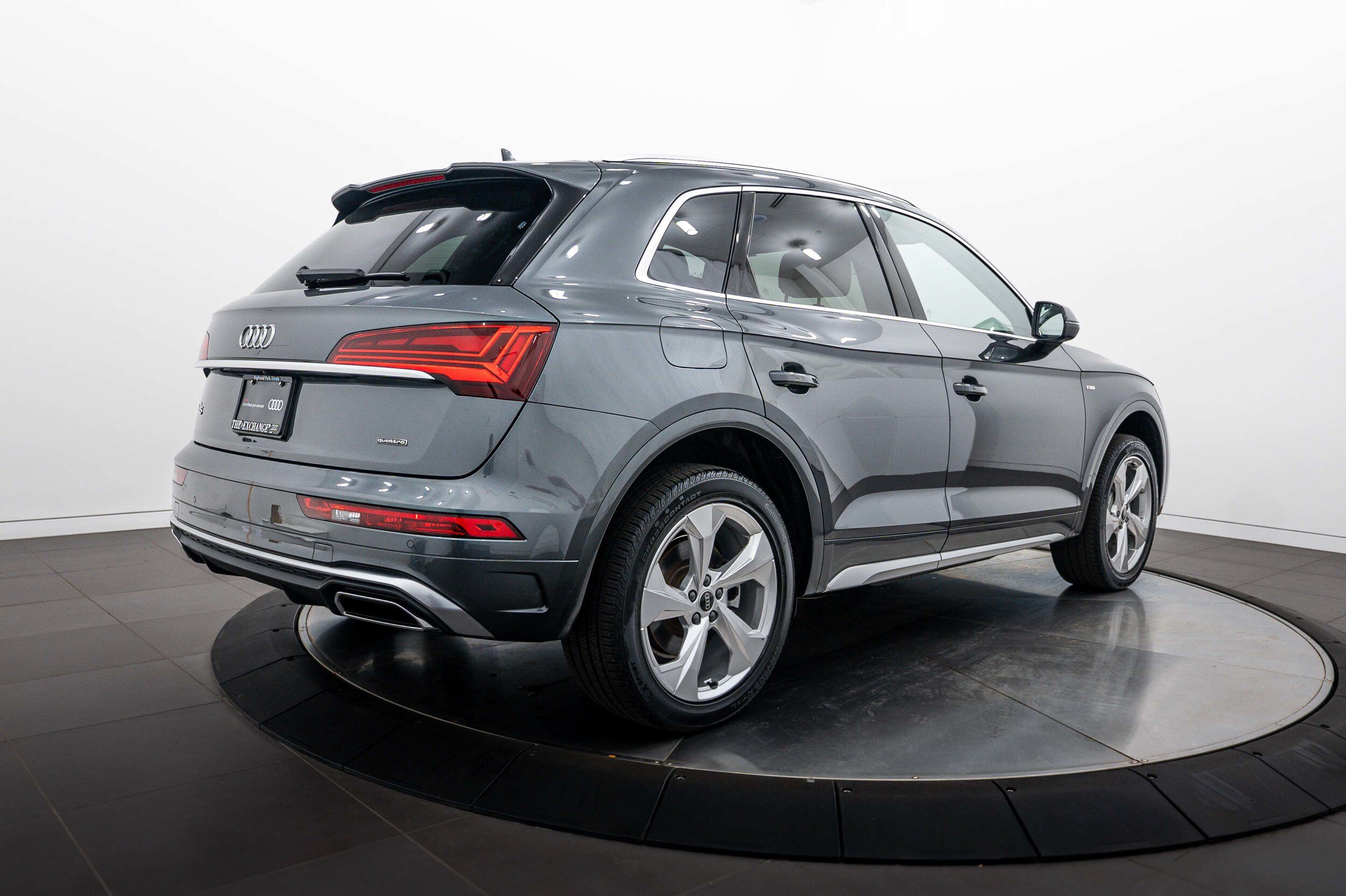 Certified 2023 Audi Q5 2.0T Premium Plus AWD/4WD image 4
