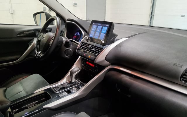 Used 2024 Mitsubishi Eclipse Cross SE AWD/4WD image 16