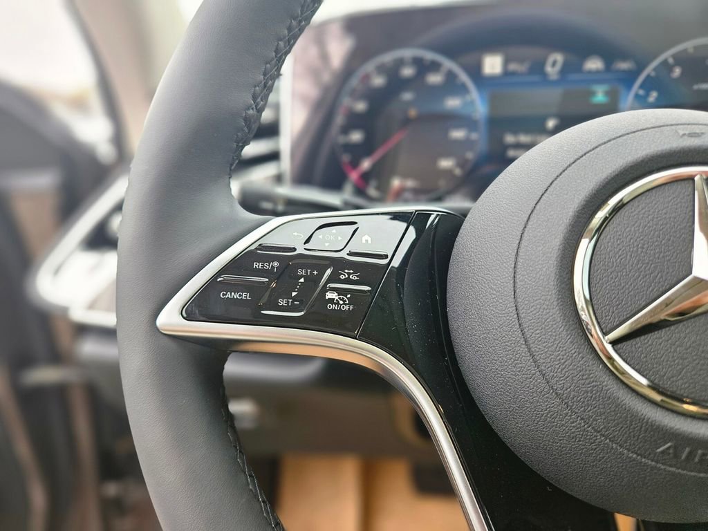 New 2026 Mercedes-Benz E 350 4MATIC Sedan image 26