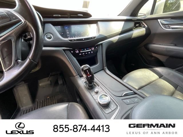 Used 2020 Cadillac XT5 Premium Luxury AWD/4WD image 20