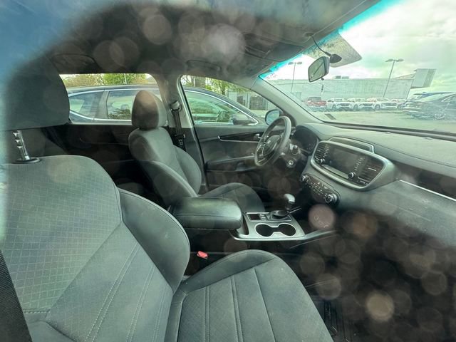 Used 2020 Kia Sorento LX image 3