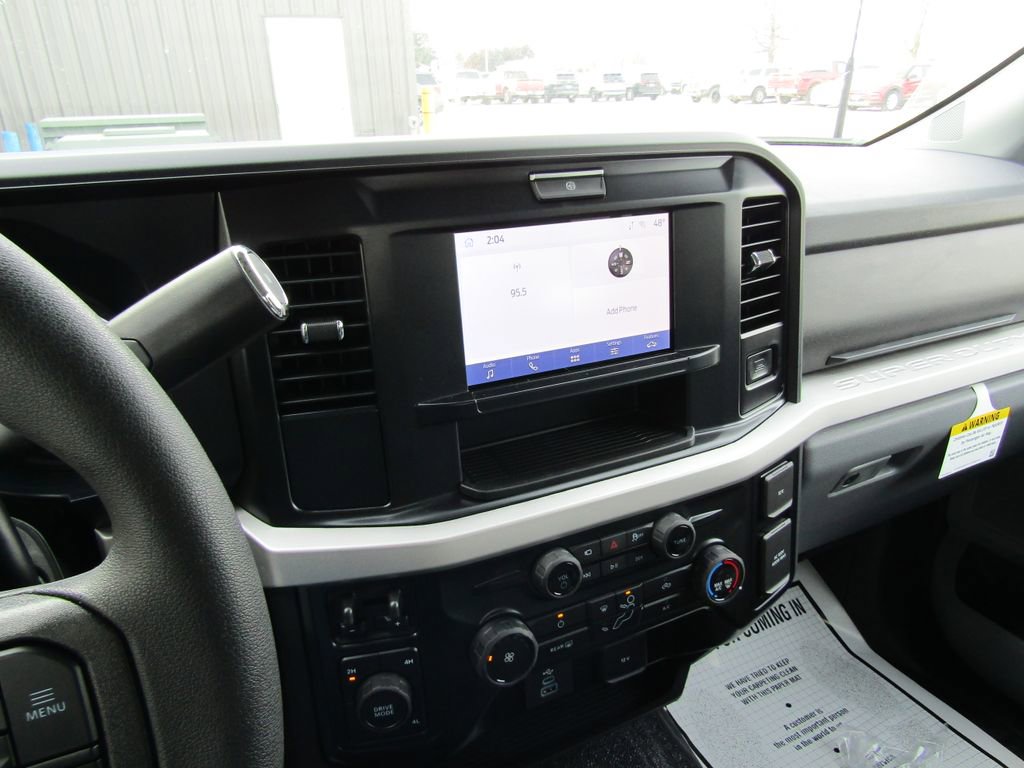 Used 2025 Ford F450 XLT w/ 360-Degree Camera Package image 24