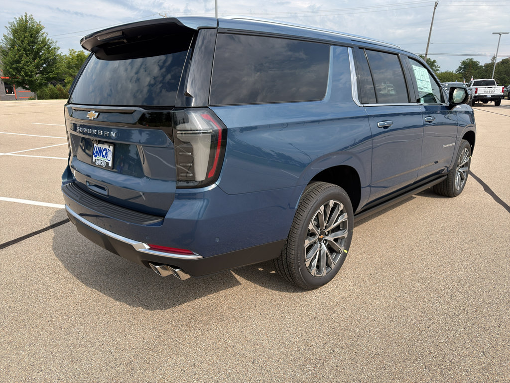 New 2026 Chevrolet Suburban High Country AWD/4WD image 5
